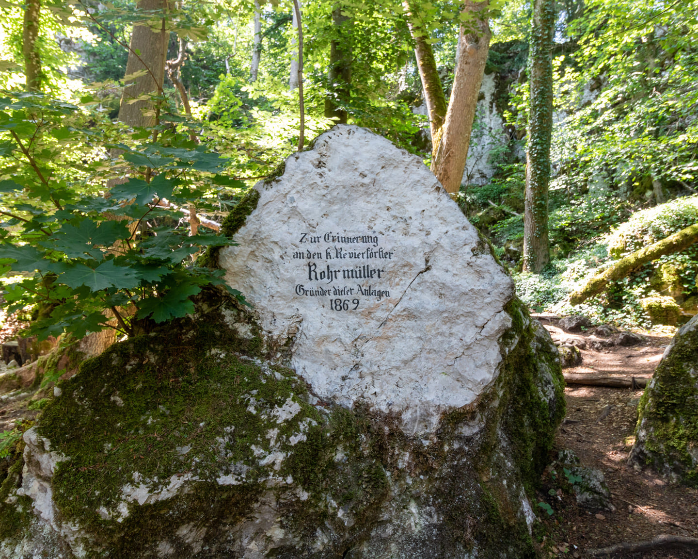 Gedenkstein Rohrmüller Klamm und Kastlhäng Riedenburg