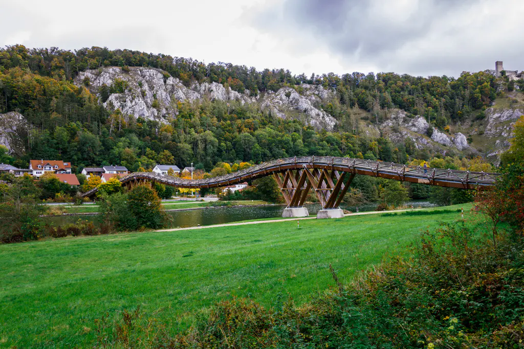 Tatzelwurmbruecke-Sehenswuerdigkeit-Essing