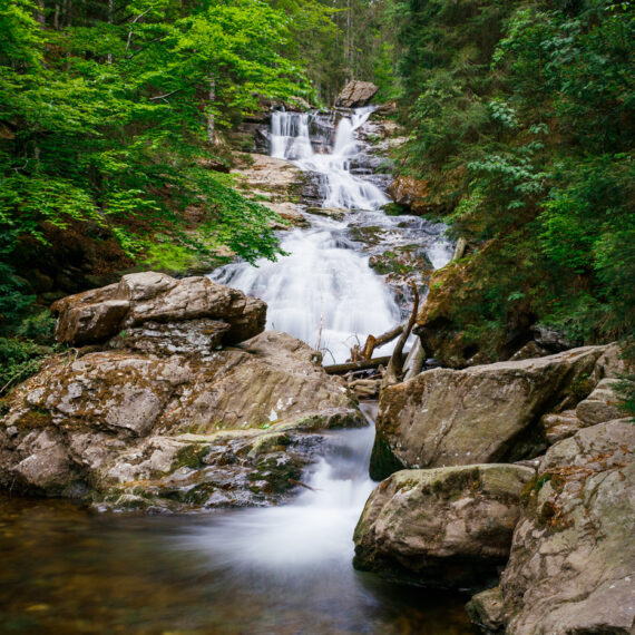 Rissloch-Wasserfaelle-Bodenmais-Bayerischer-Wald.