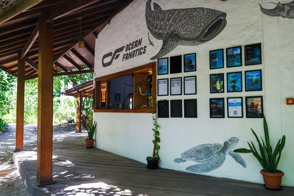 Diving Center Ocean Fanatics Reethi Beach Resort