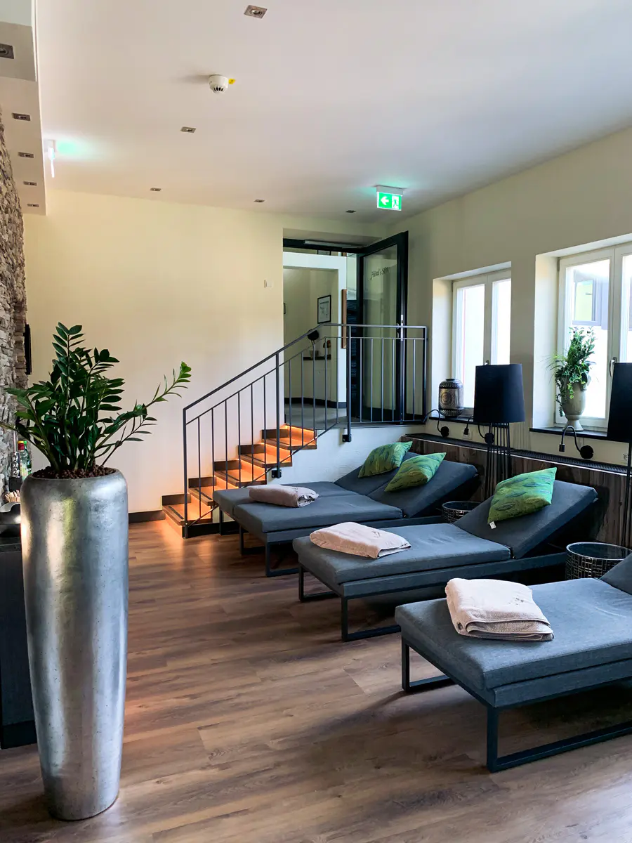 Ruhebereich im Wellnessbereich Hotel Höttl Deggendorf