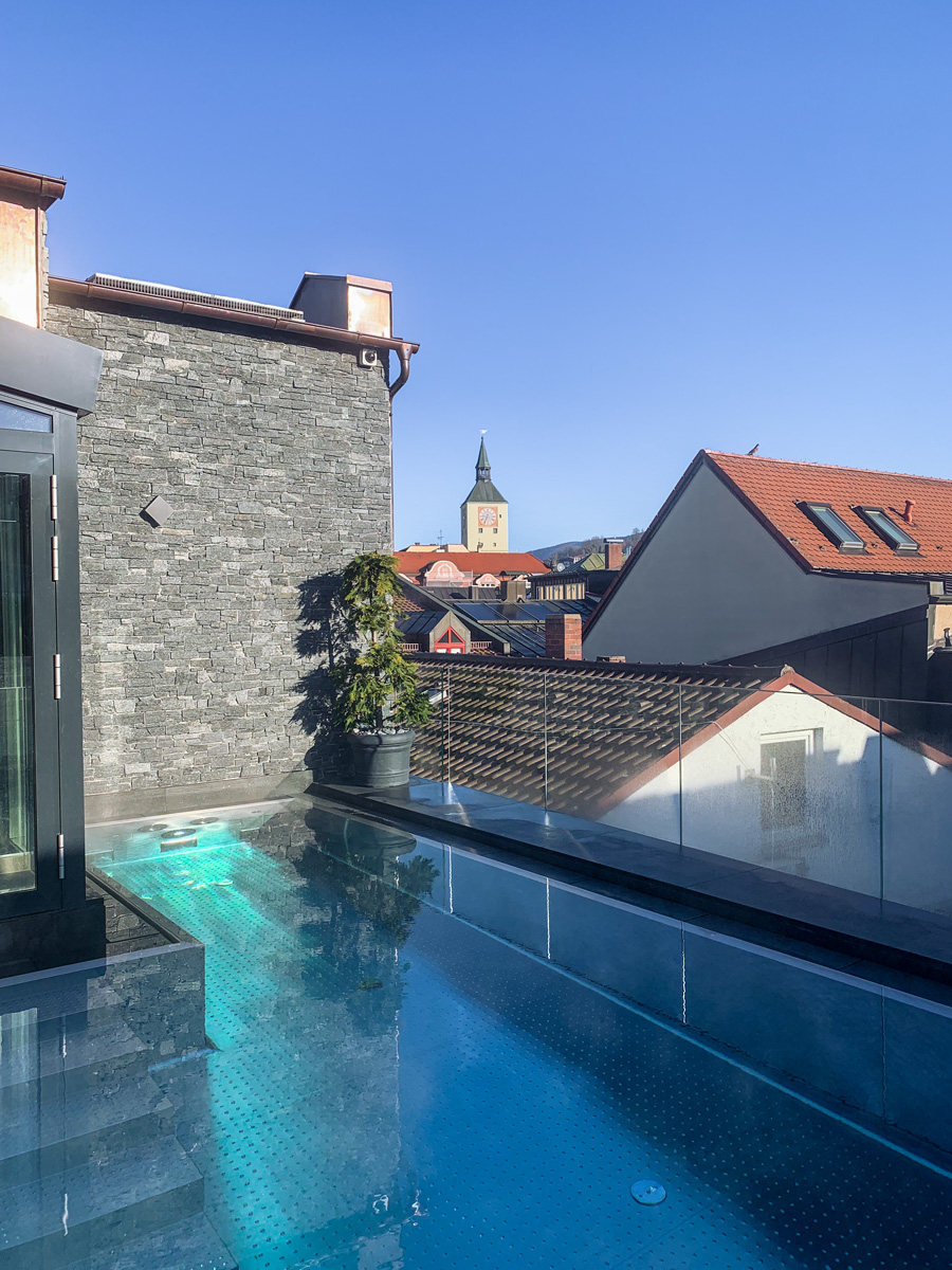 Sky Pool Wellness Hotel Höttl Deggendorf