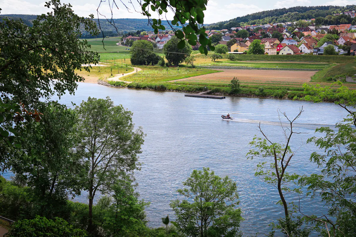 Max-Schultze-Steig-Aussicht-auf-Donau-und-das-Donautal