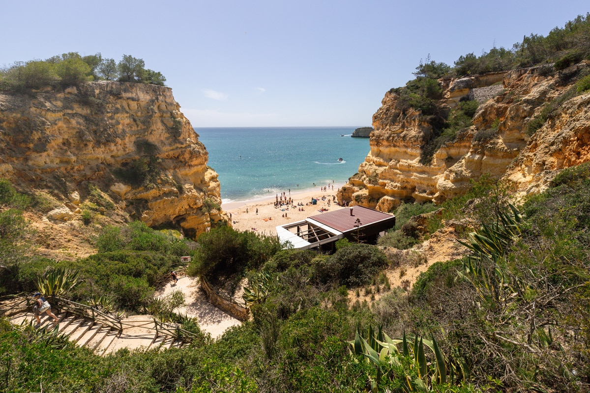 Praia da Marinha an der Südküste der Algarve