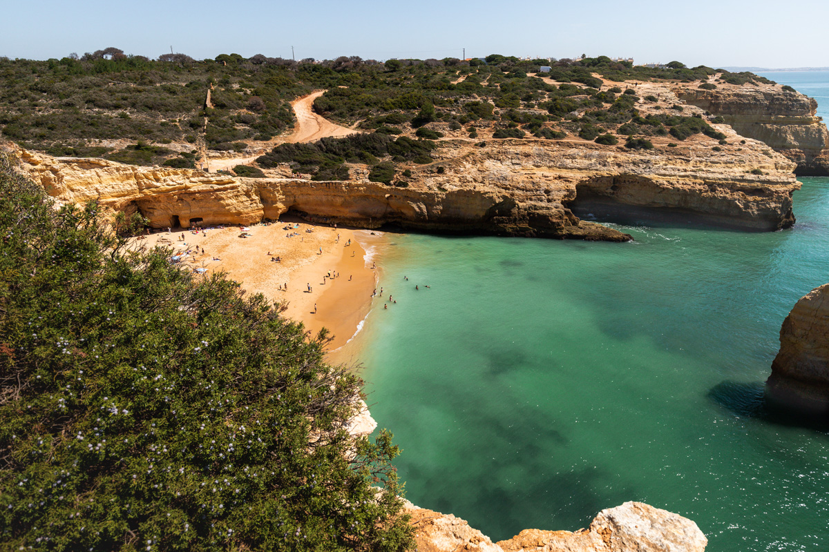 Praia do Carvalho am Wanderweg der sieben hängenden Täler