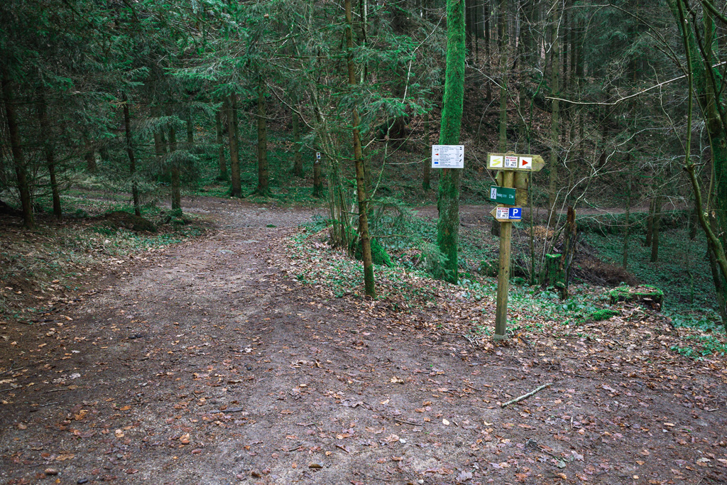 Wegweiser-Hoelle-Rundweg