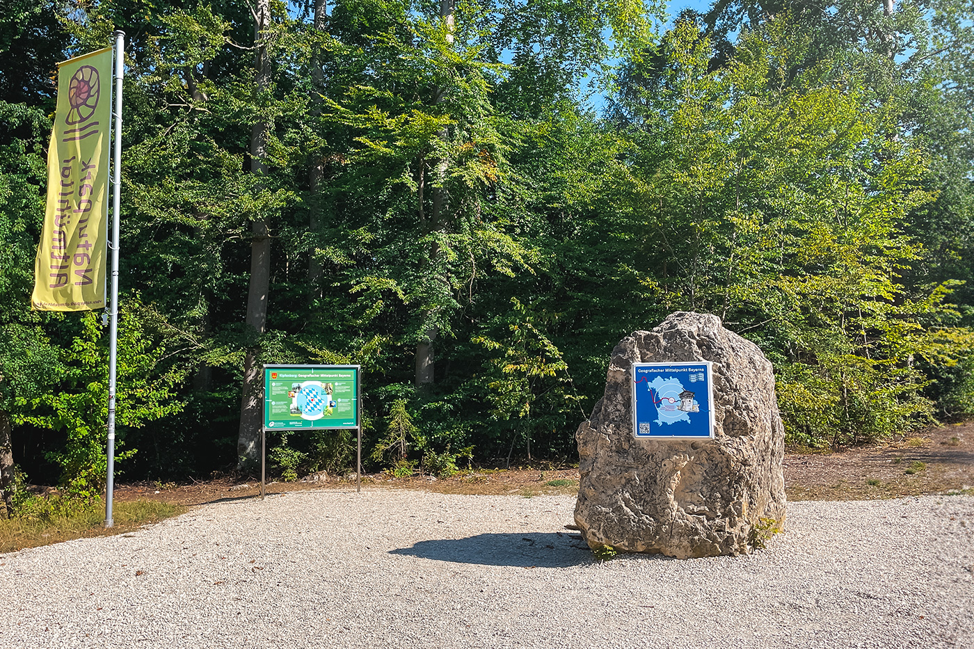 Geografischer Mittelpunkt von Bayern in Kipfenberg im Altmühltal