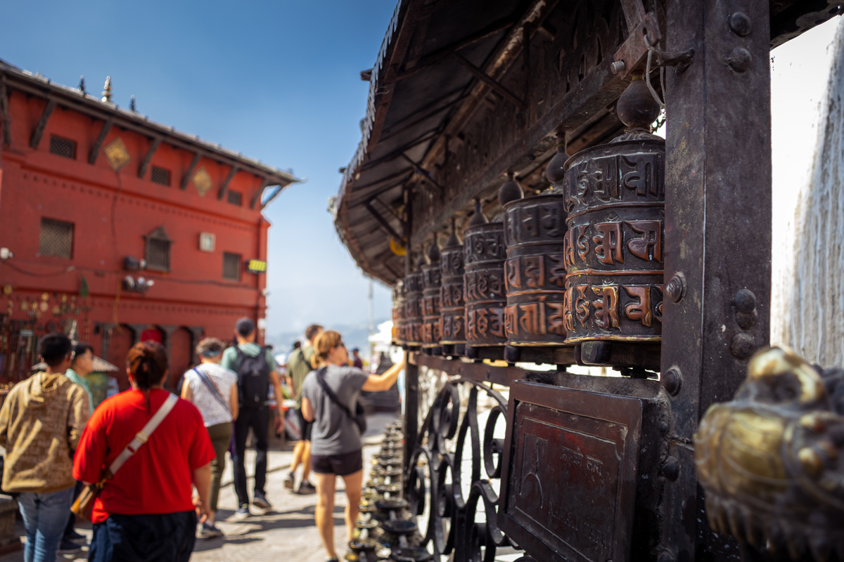 Gebetsmühlen findest Du an allen Stupas und Tempelanlagen in Nepal