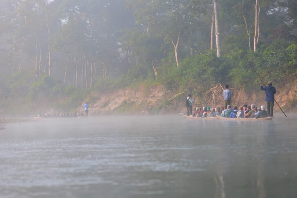Bootsafari auf dem Rapid Fluss im Chitwan Nationalpark