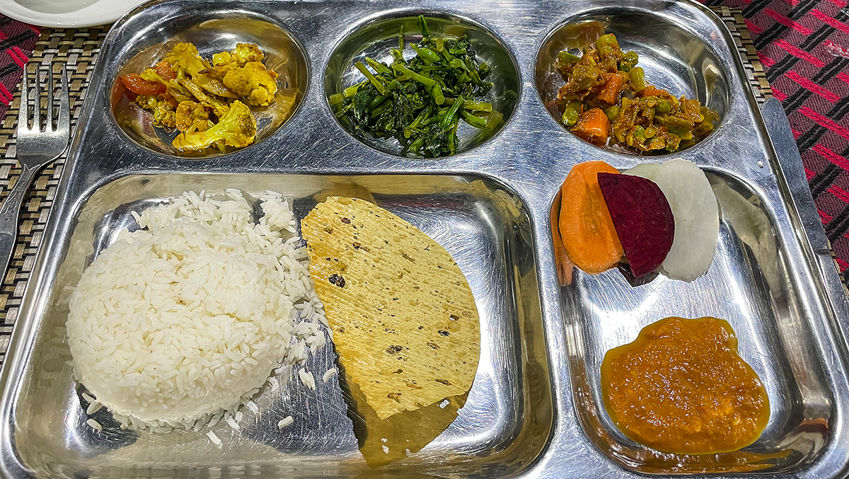 Dhal Bat Traditionelles Essen in Nepal