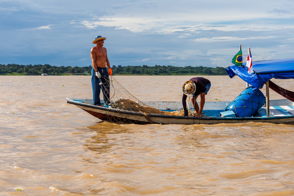 Fischer auf dem Rio Purus im Amazonas in Brasilien