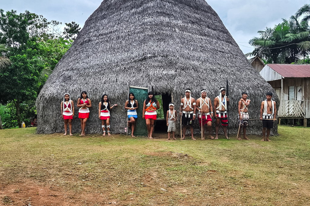 Gemeinschaftshütte der Marubo Ureinwohner