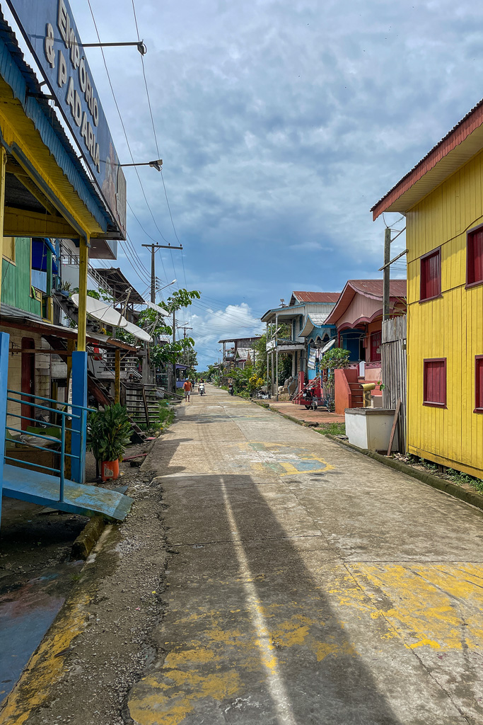 Die Stadt Anama im Amazonas Regenwald in Brasilien