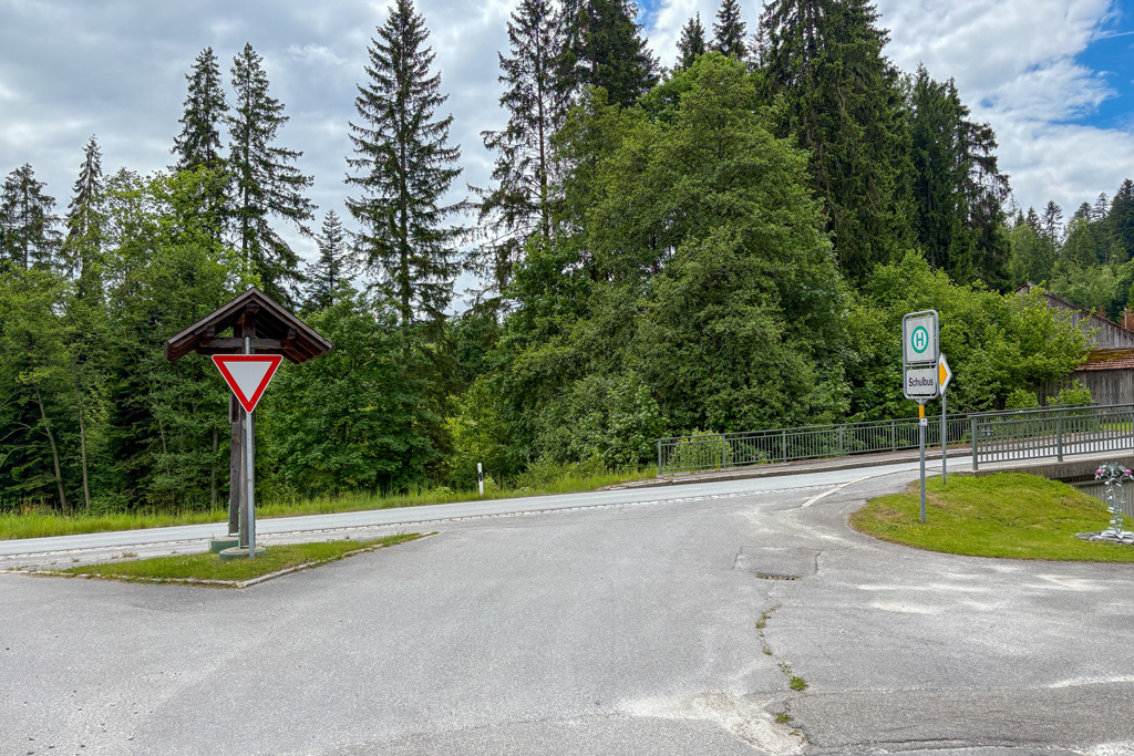 Abzweigung in Farnbach nach Bischofsmais