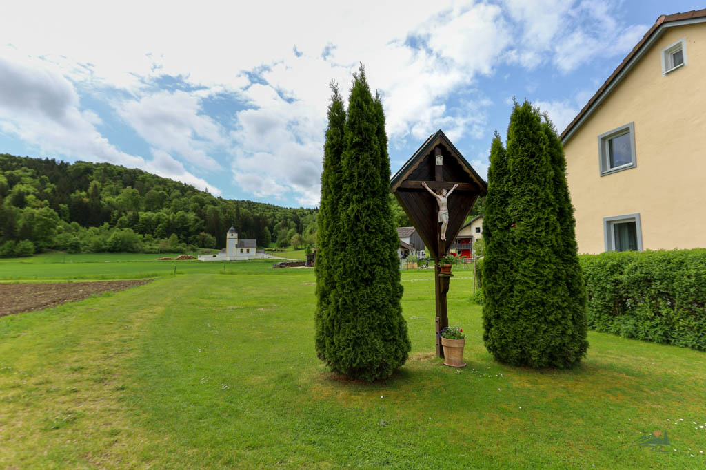 Wegkreuz am Burgenweg in Schafhausen