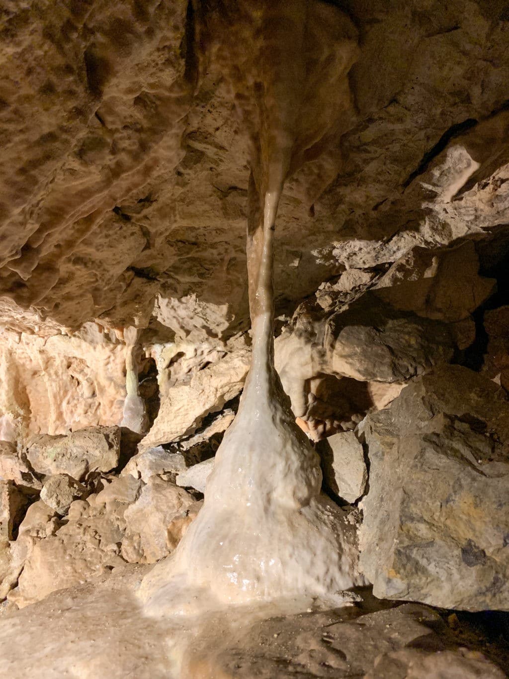 Stalagnat in der König-Otto-Tropfsteinhöhle